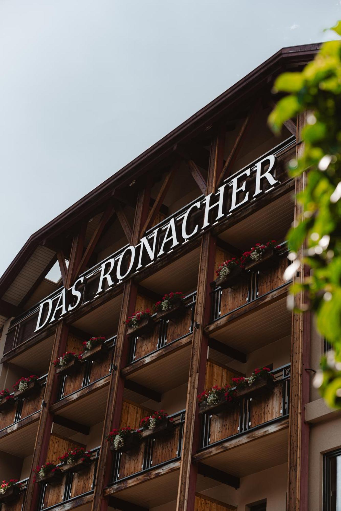 Das Ronacher Thermal Spa Hotel Bad Kleinkirchheim Dış mekan fotoğraf